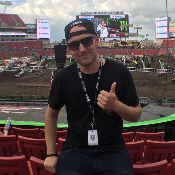 Meet your Posher, Benn - Picture 1 of 1